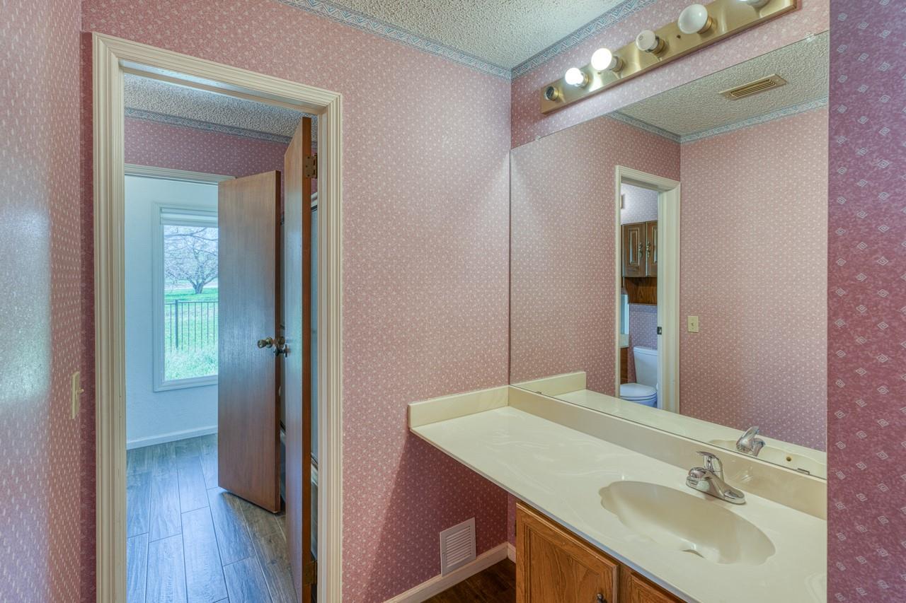 1504 Azure Horseshoe Bay TX 78657