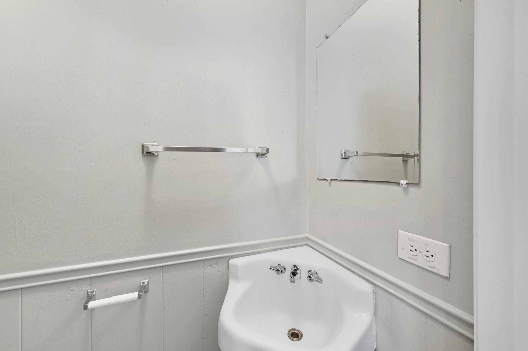 2206 Mission Hill Circle Austin TX 78741