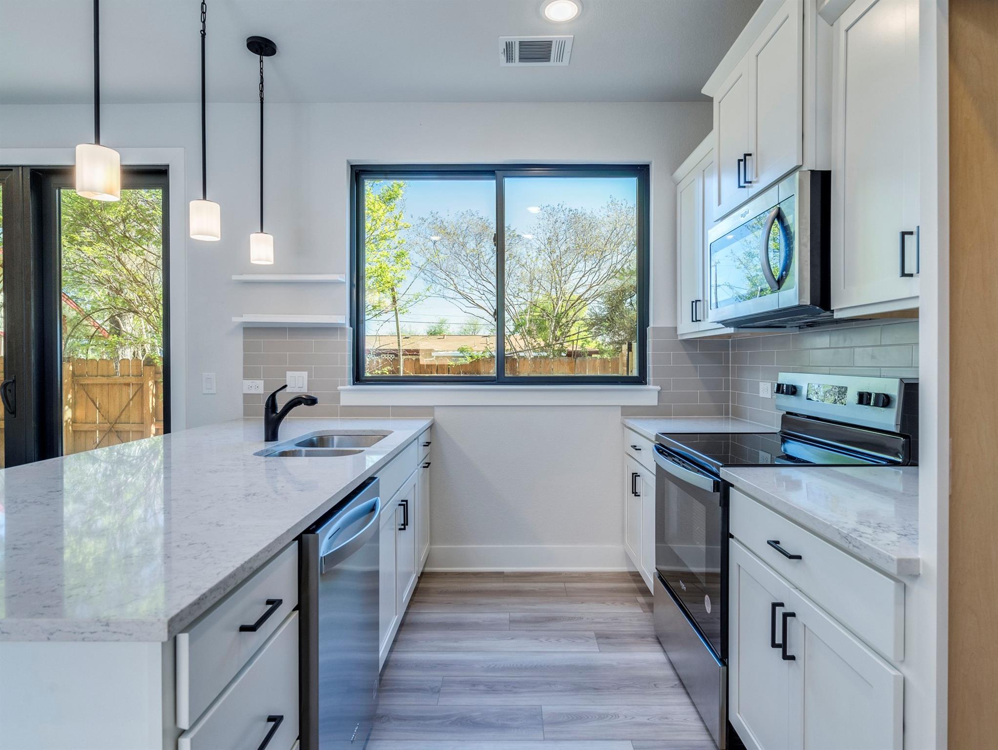206 E Wonsley Drive Austin TX 78753