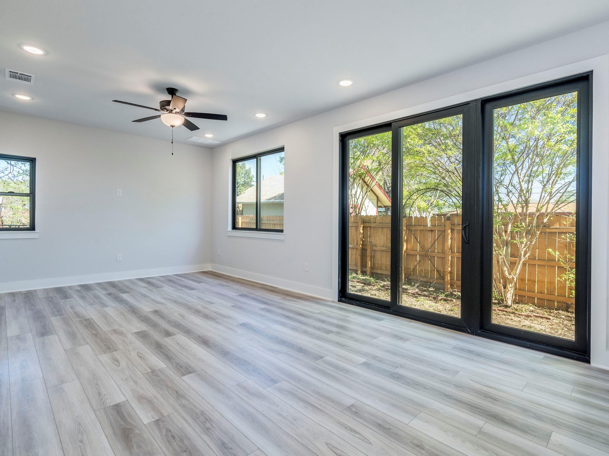 206 E Wonsley Drive Austin TX 78753