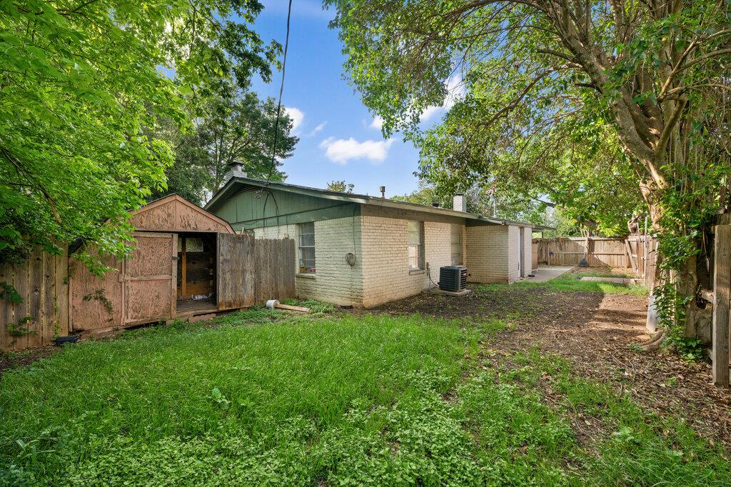 902 Glazier Circle Austin TX 78753