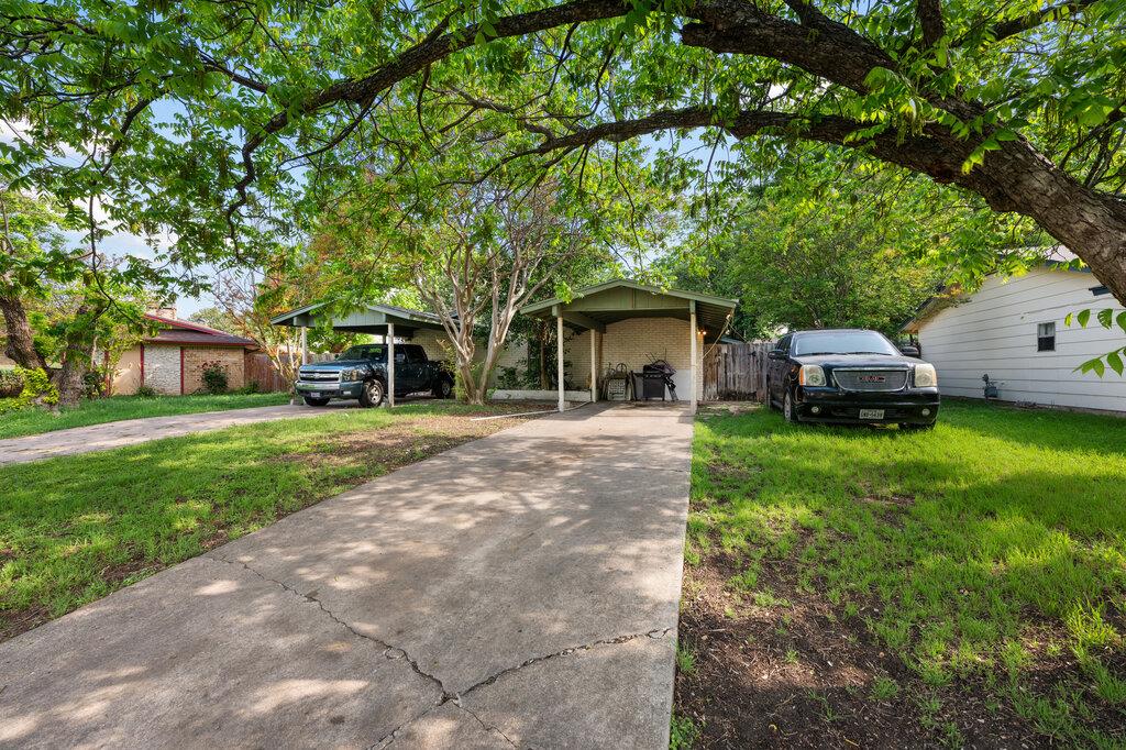 902 Glazier Circle Austin TX 78753