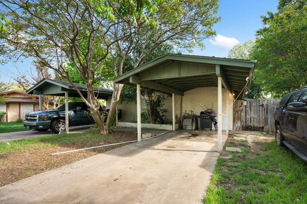 902 Glazier Circle Austin TX 78753