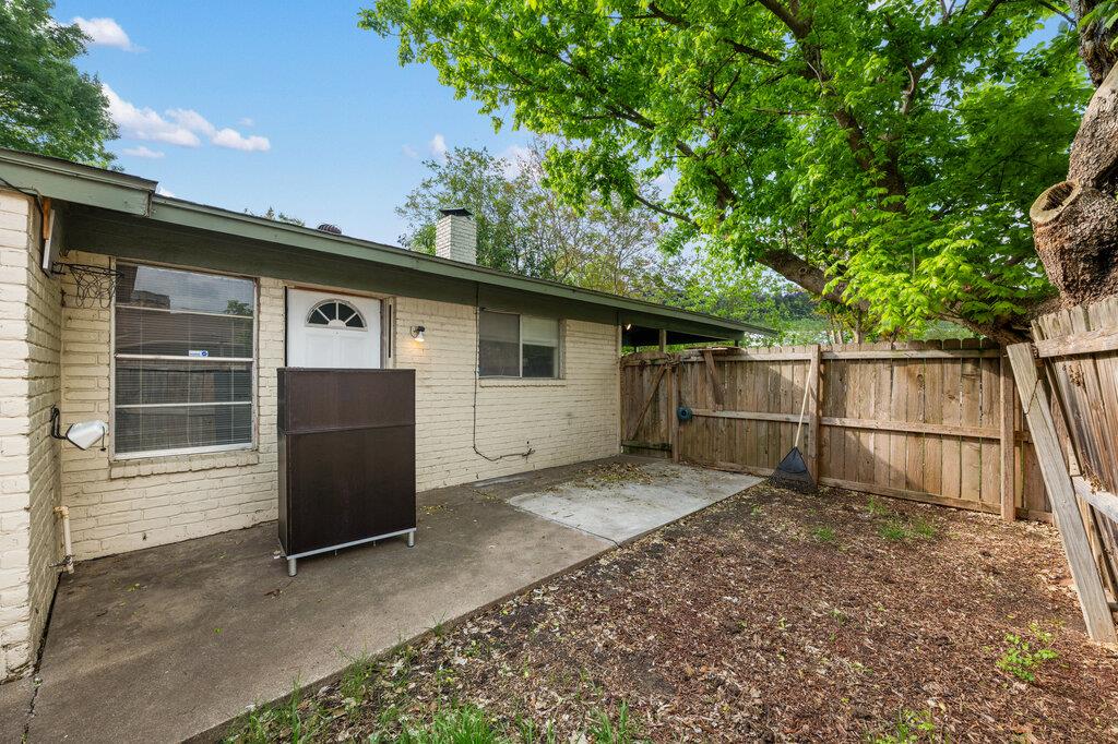 902 Glazier Circle Austin TX 78753