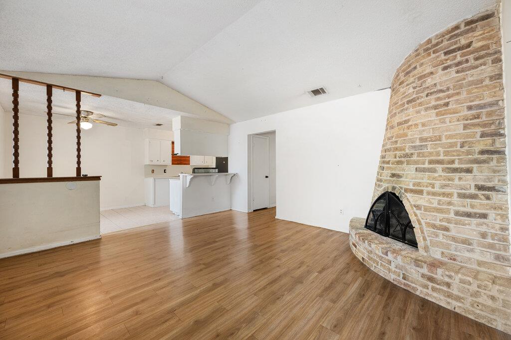 902 Glazier Circle Austin TX 78753