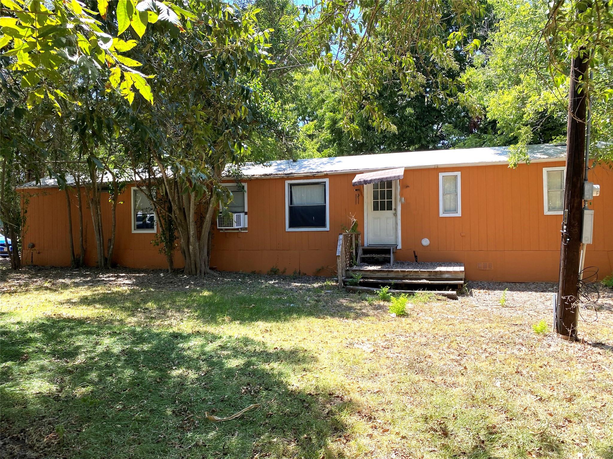 410 W North Street Kyle TX 78640