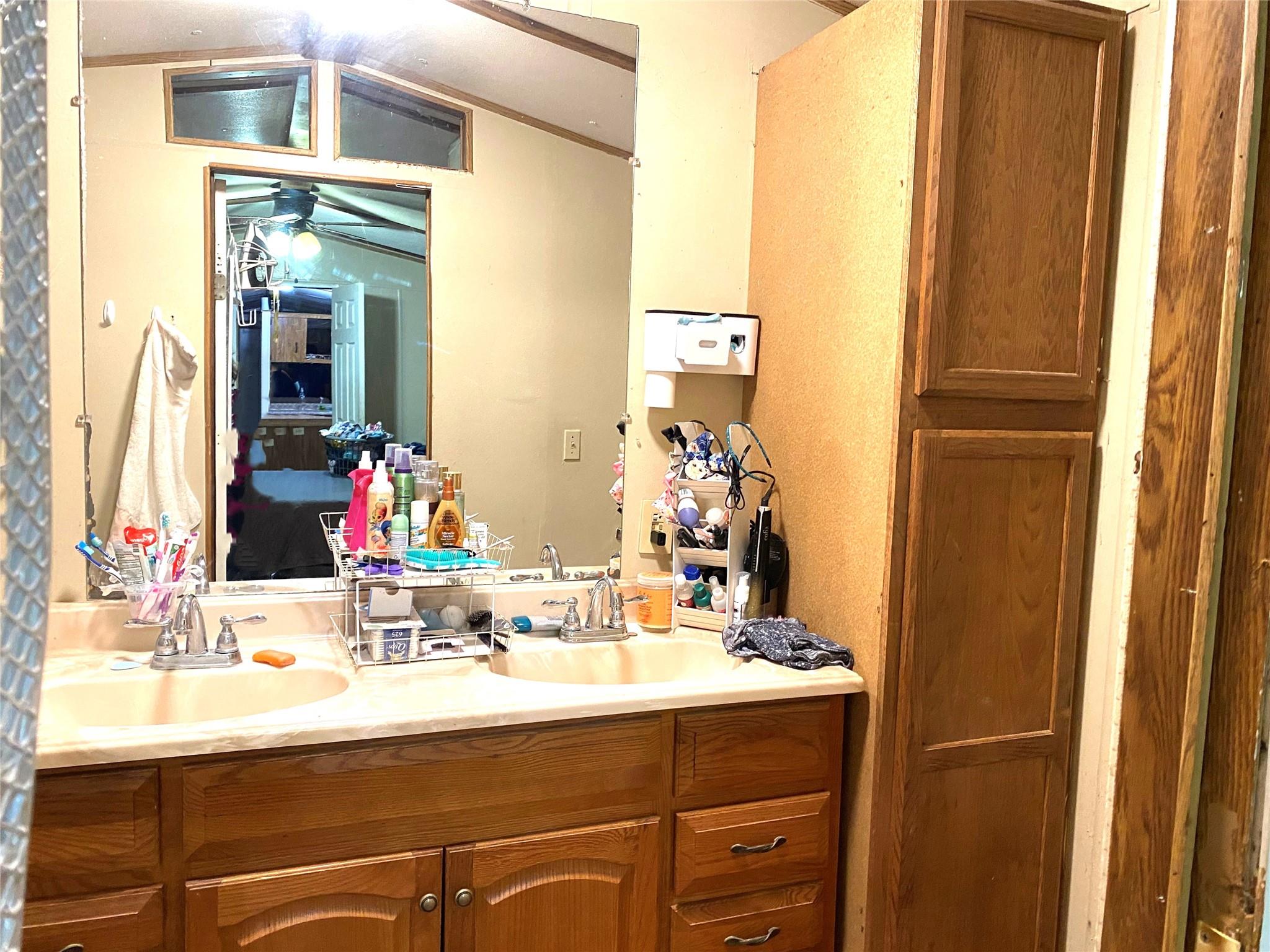 410 W North Street Kyle TX 78640