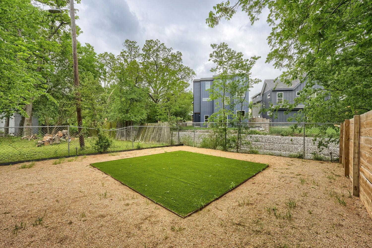4805 Sara Drive Austin TX 78721