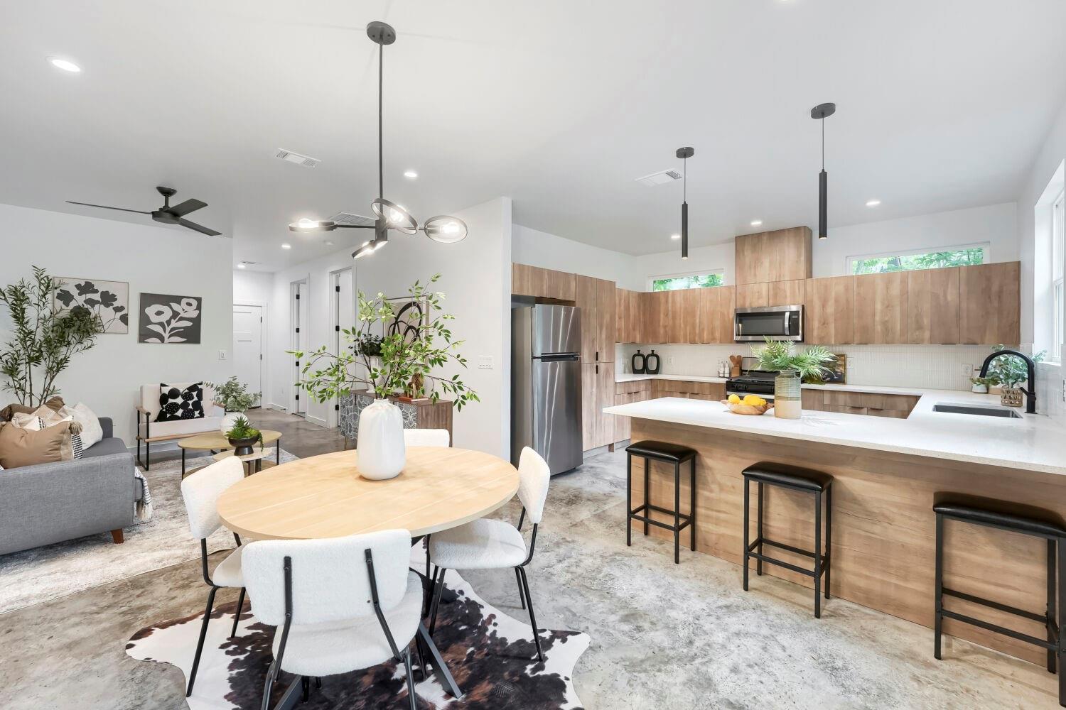 4805 Sara Drive Austin TX 78721