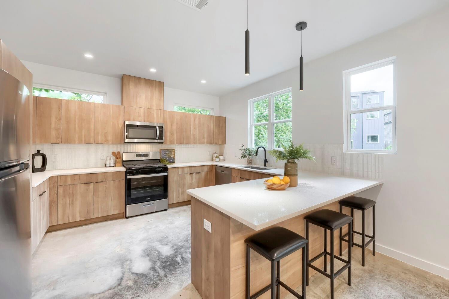 4805 Sara Drive Austin TX 78721