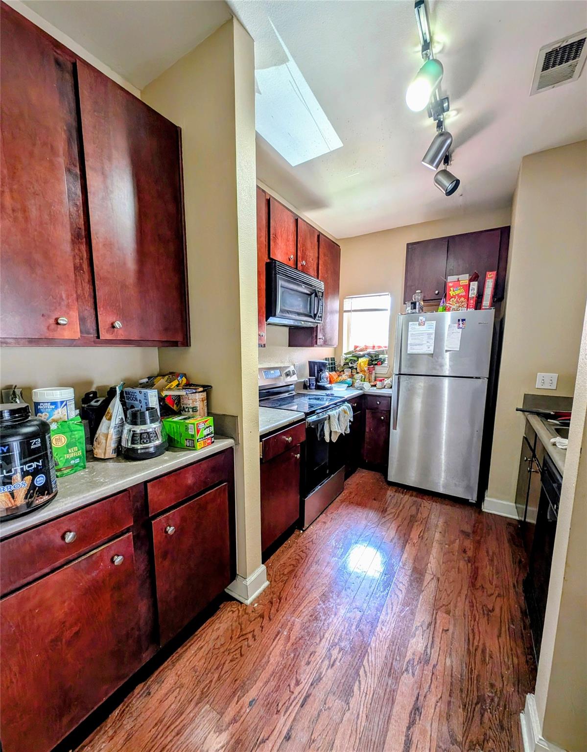 1901 Crossing Place Austin TX 78741