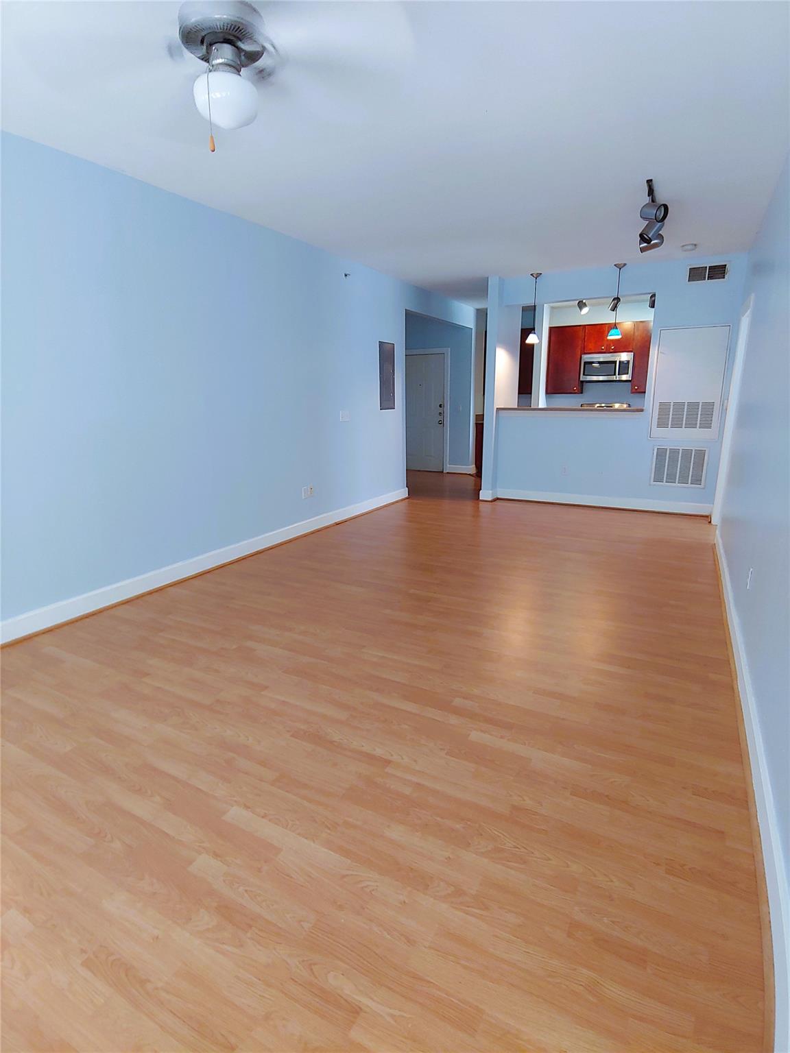 1901 Crossing Place Austin TX 78741