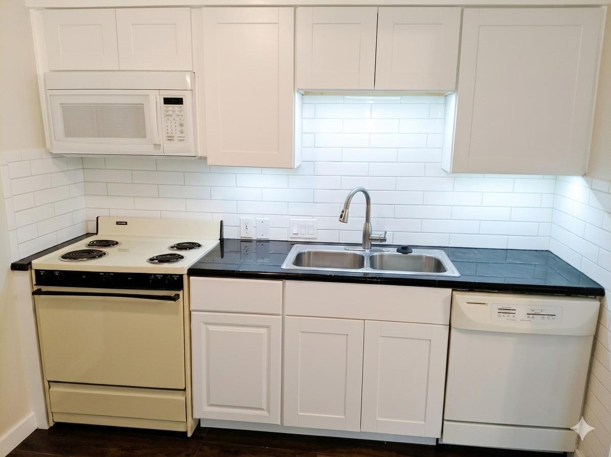 5402 Harmon Avenue Austin TX 78751