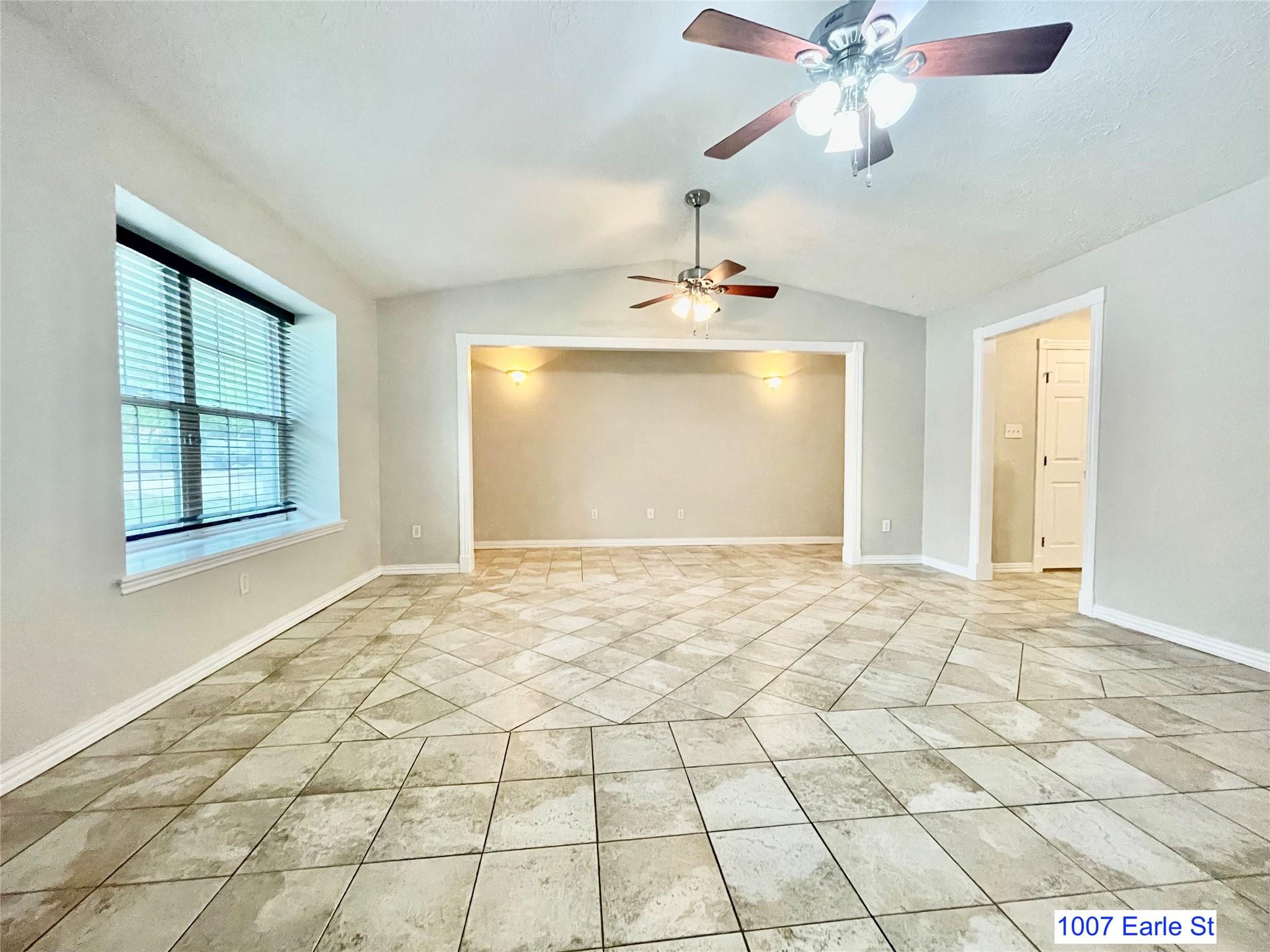 1007-1015 Earle Street San Marcos TX 78666