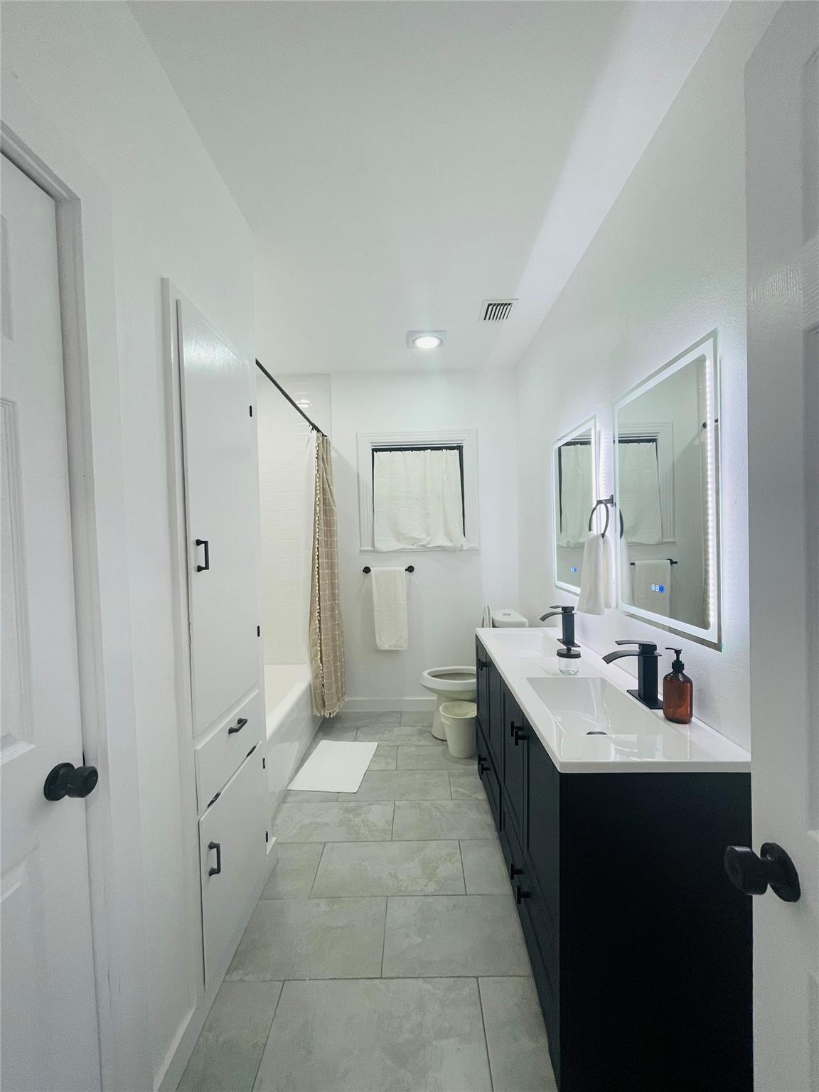 1403 Newfield Lane Austin TX 78703