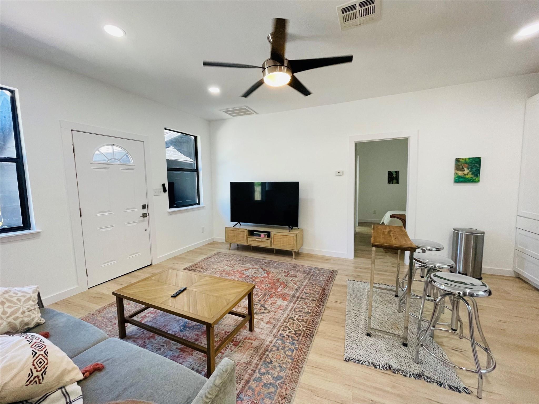 1403 Newfield Lane Austin TX 78703