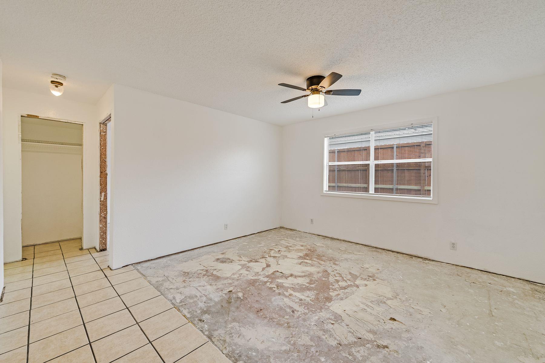 2111 Oak Motte Lane Austin TX 78744