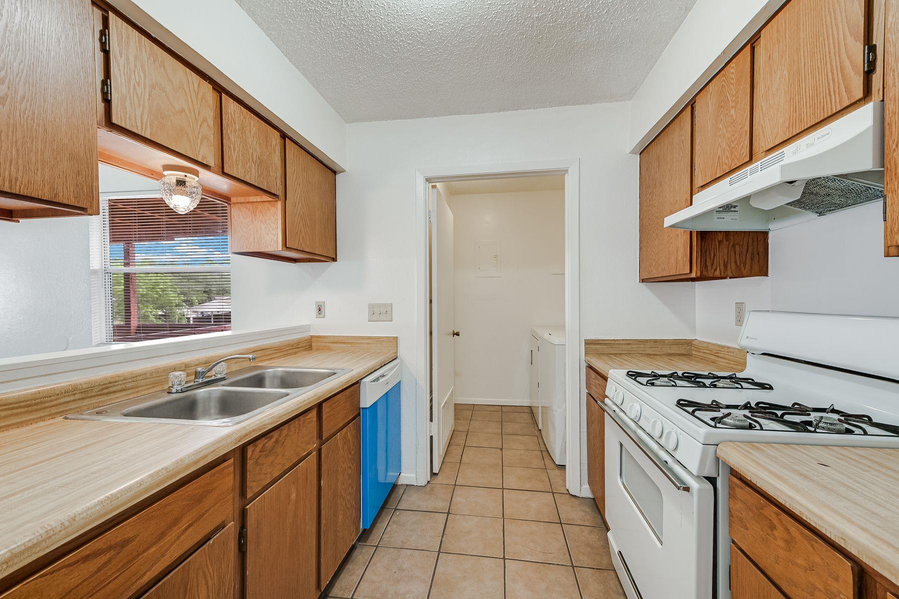 2111 Oak Motte Lane Austin TX 78744