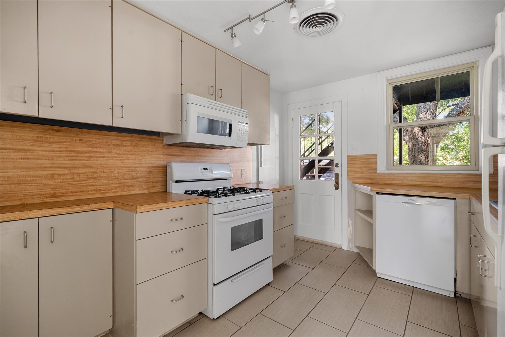 1703 Summit View Austin TX 78703