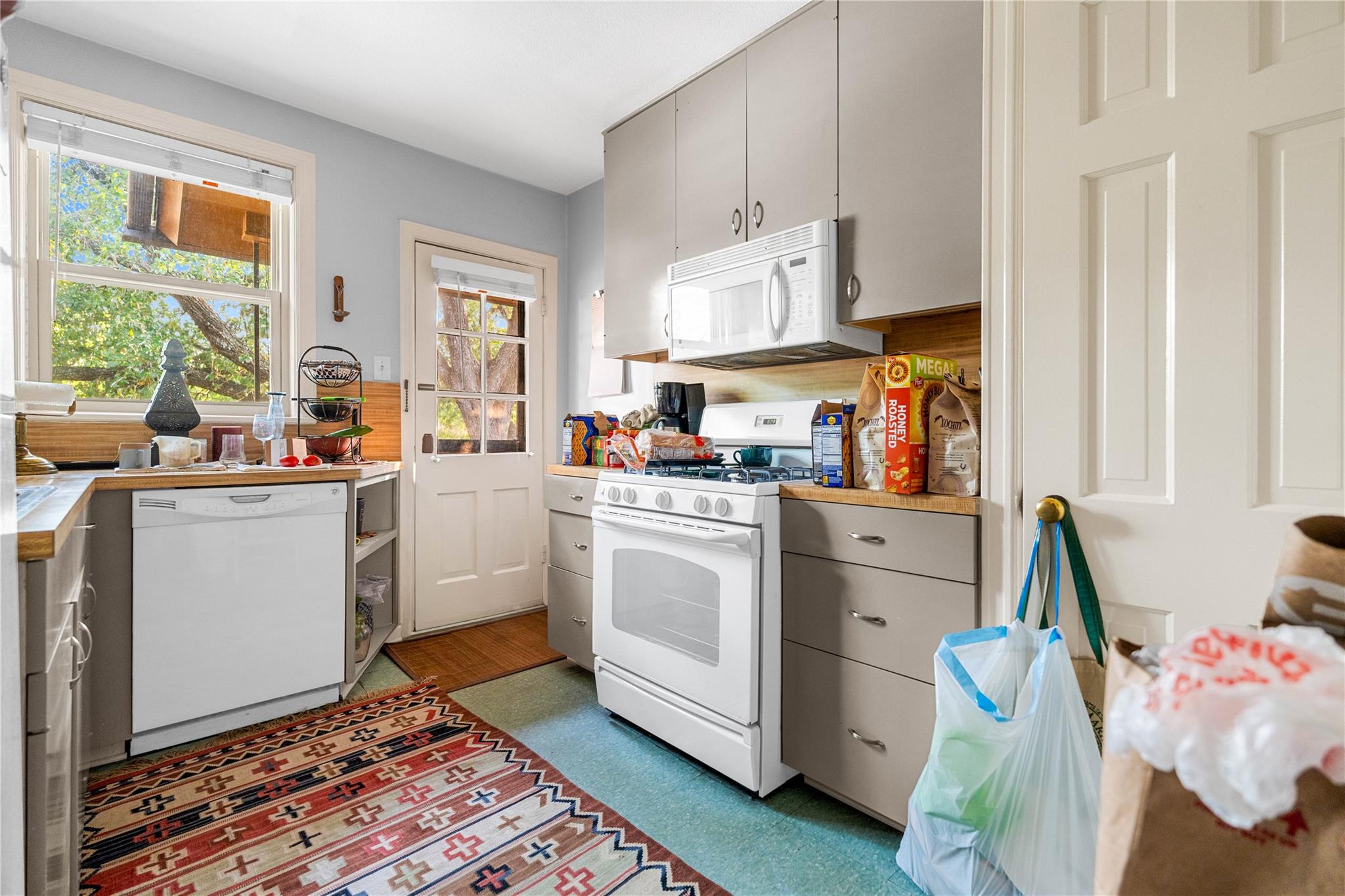 1703 Summit View Austin TX 78703