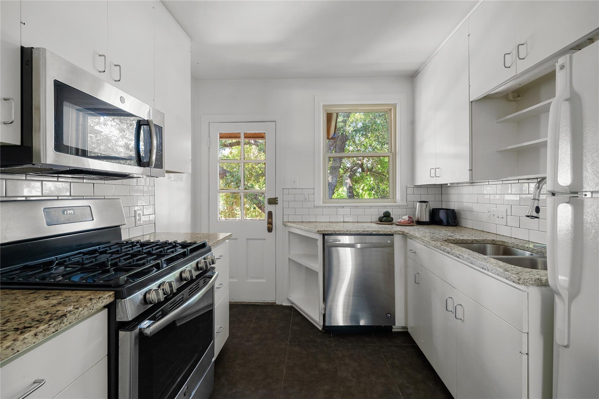 1703 Summit View Austin TX 78703