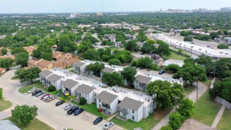 2000 Kazmeier Plaza Bryan TX 77802
