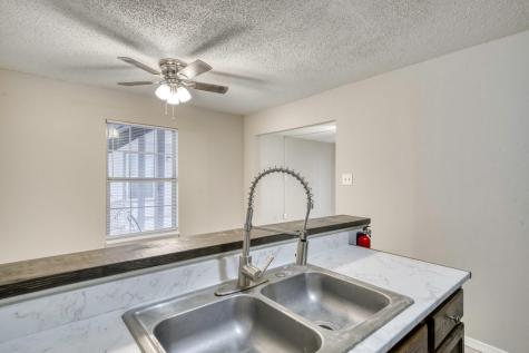 2000 Kazmeier Plaza Bryan TX 77802