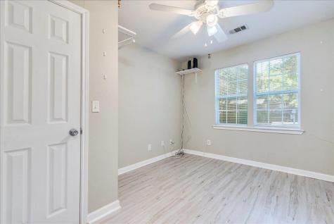 609 Cottonwod Street Lockhart TX 78644