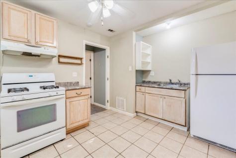 609 Cottonwod Street Lockhart TX 78644