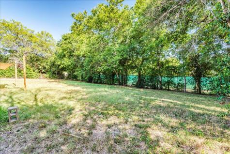 609 Cottonwod Street Lockhart TX 78644