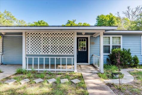 609 Cottonwod Street Lockhart TX 78644