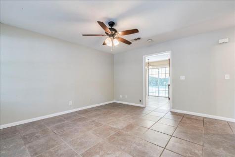609 Cottonwod Street Lockhart TX 78644