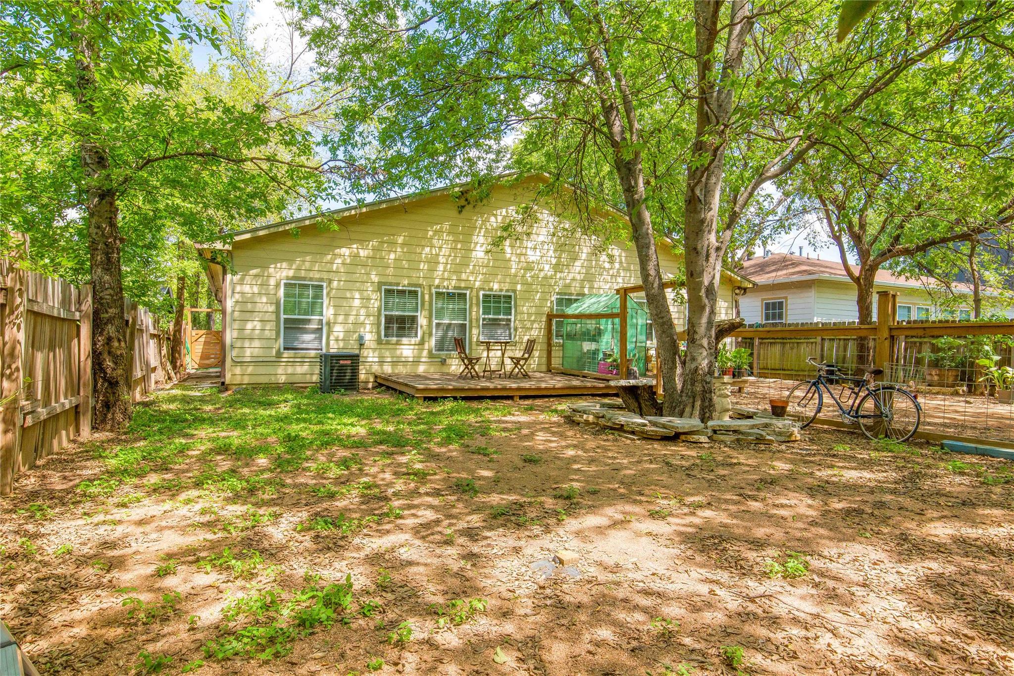 6109 Caddie Street Austin TX 78741