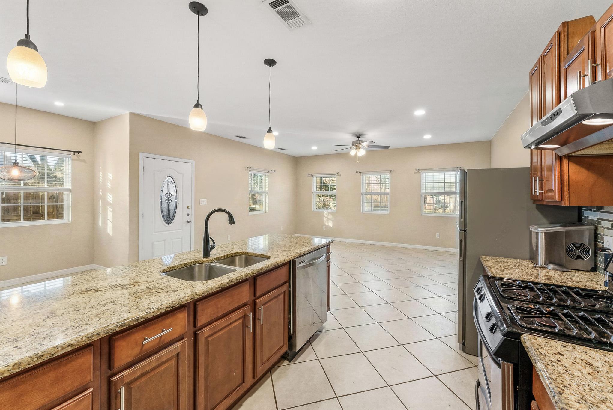 6109 Caddie Street Austin TX 78741