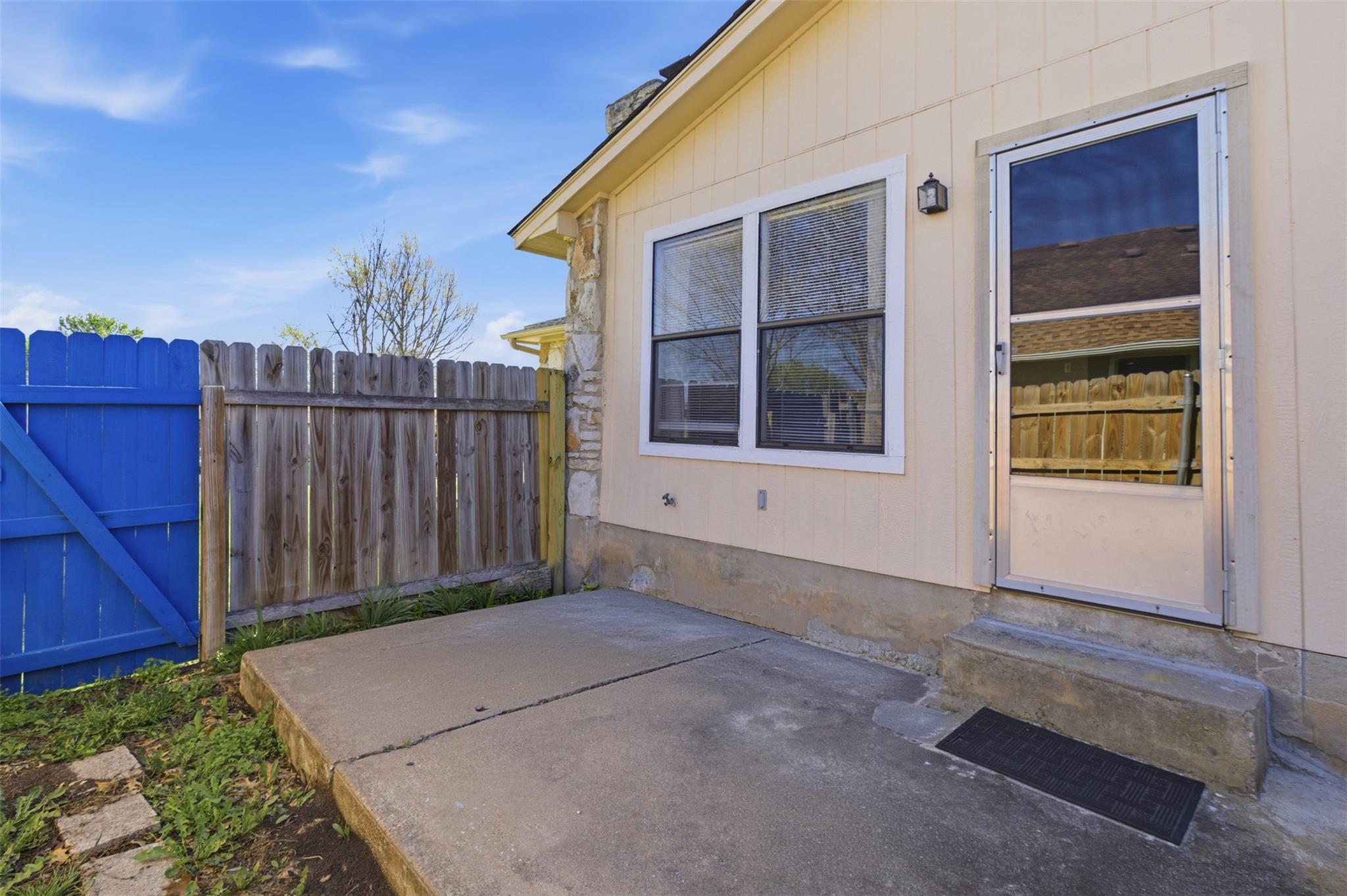 2711 Sunny Lane Taylor TX 76574