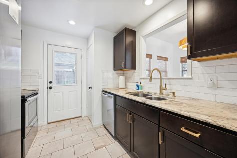 3202 French Place Austin TX 78722