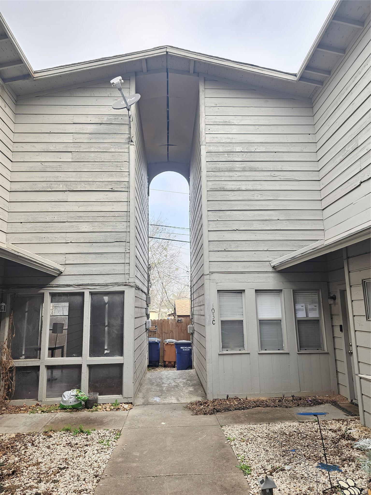 2220 Mission Hill Drive Austin TX 78741