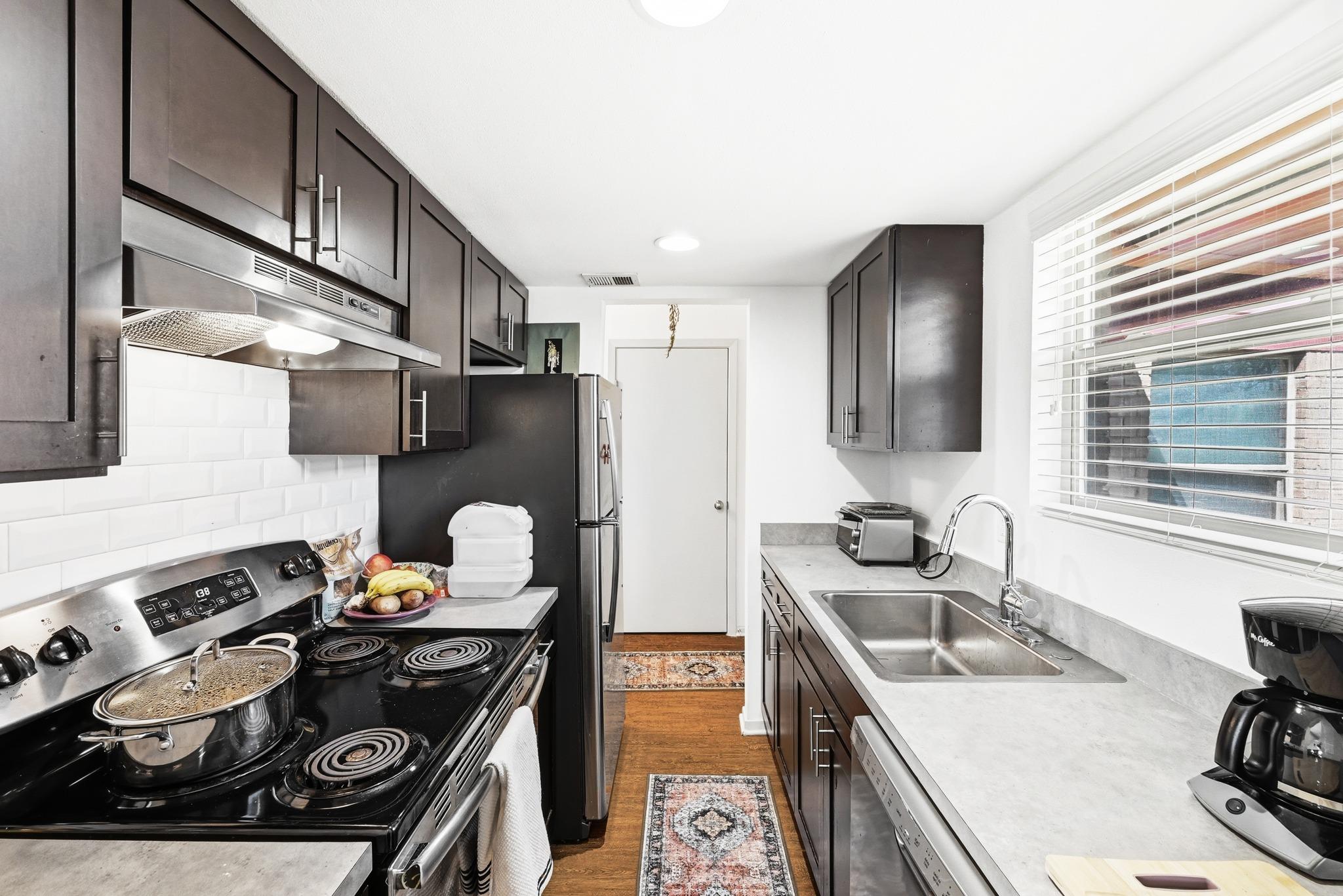 1904 Valley Hill Circle Austin TX 78741