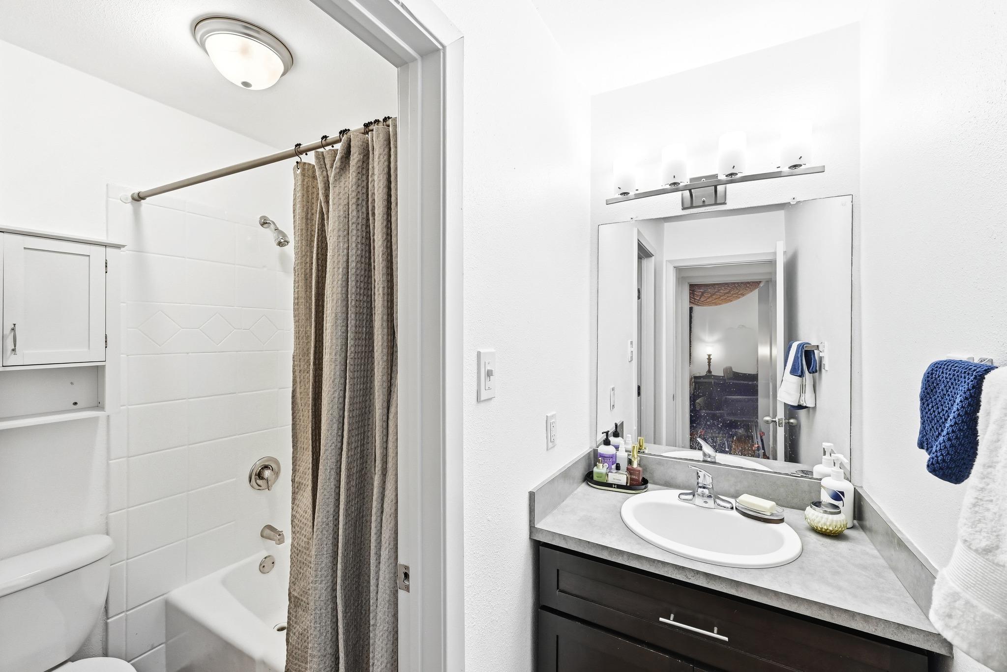 1904 Valley Hill Circle Austin TX 78741