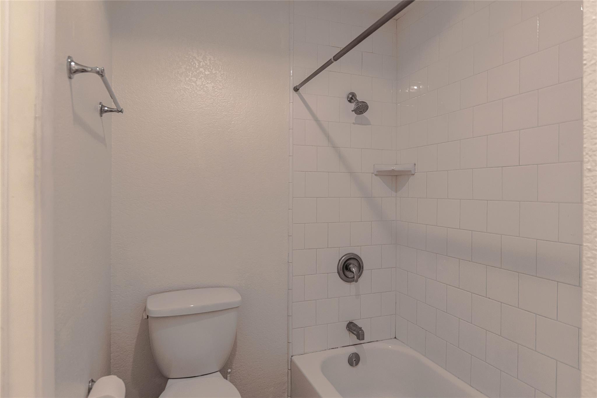 2005 Matthews Lane Austin TX 78745