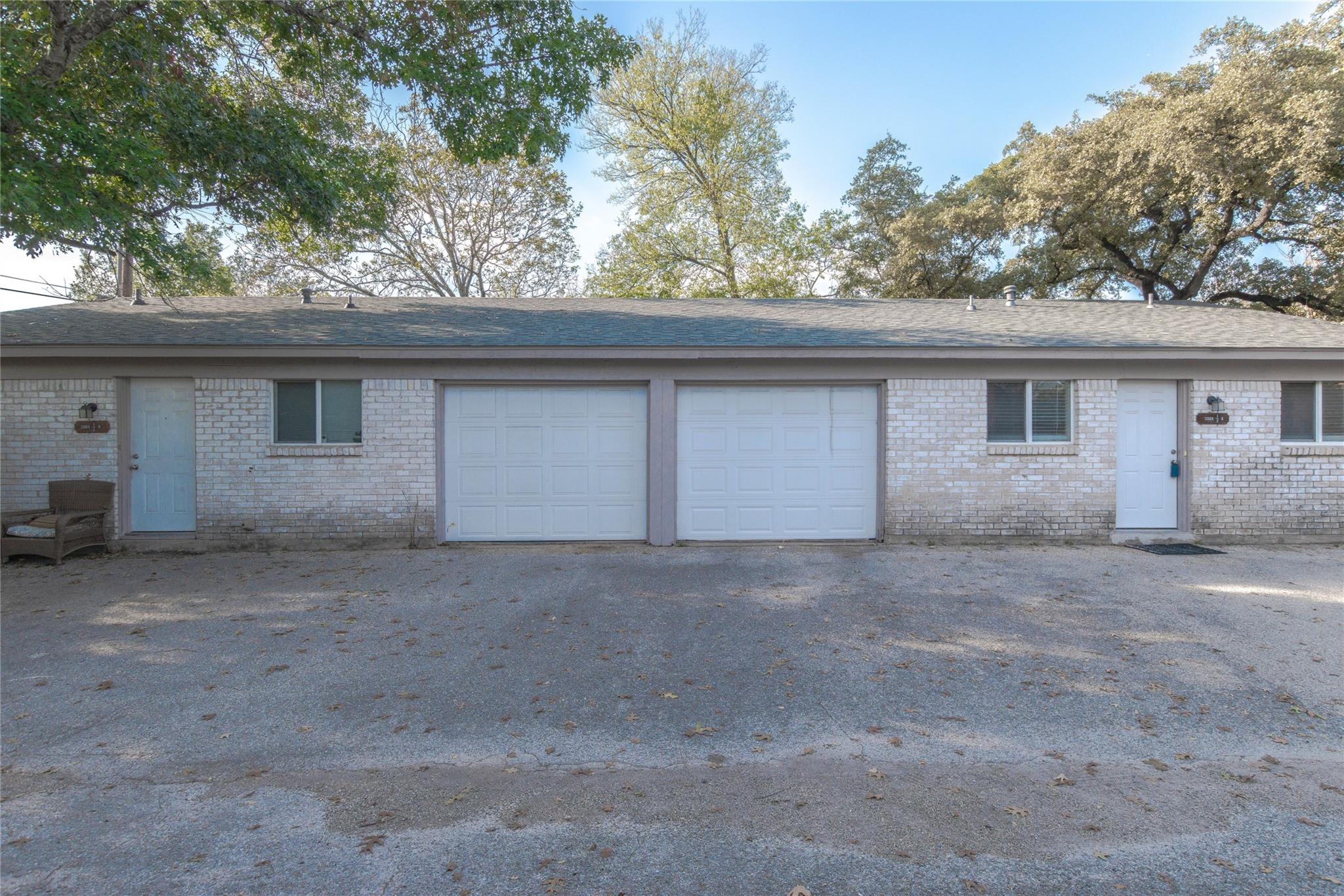 2005 Matthews Lane Austin TX 78745