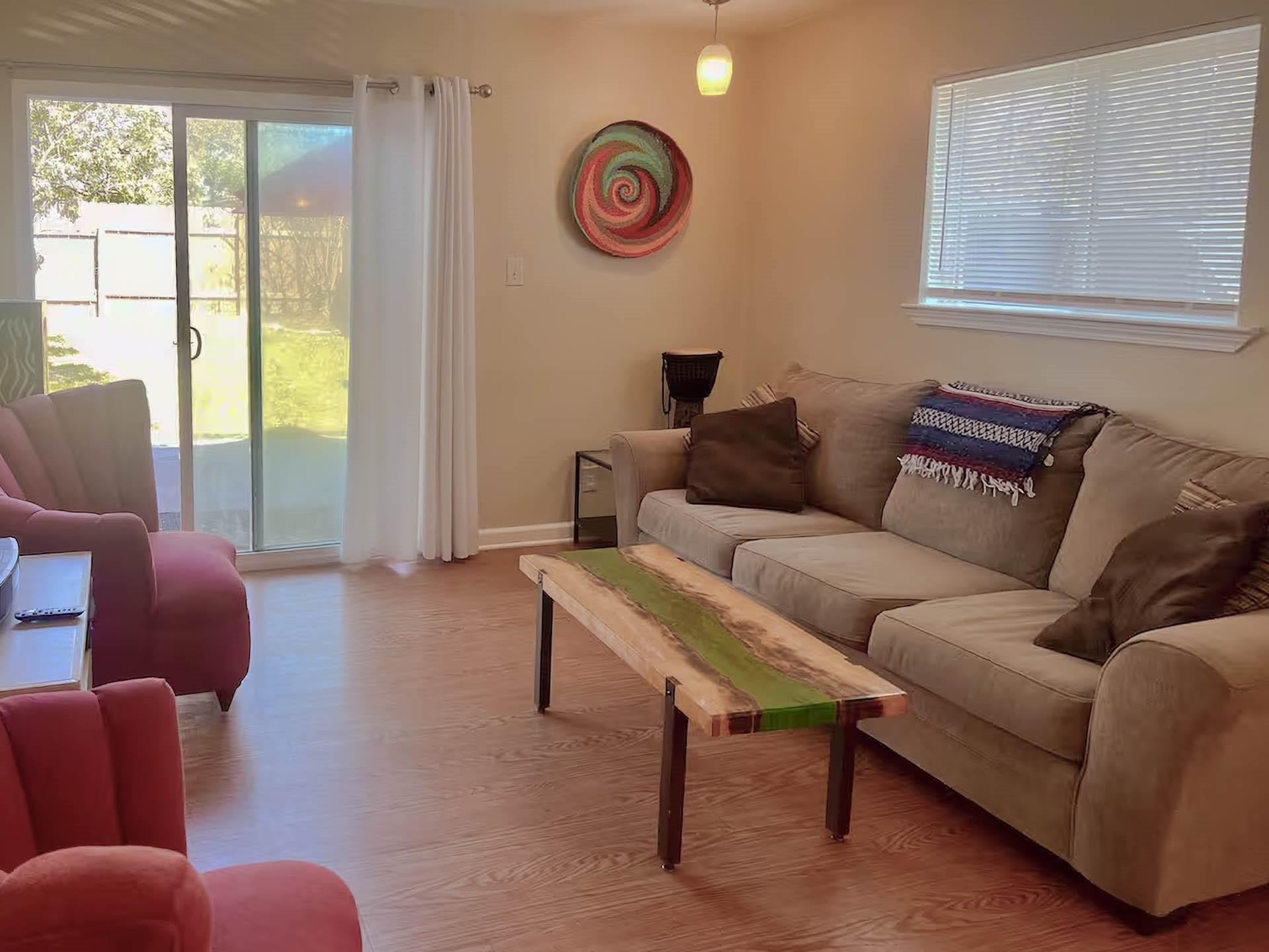 2005 Matthews Lane Austin TX 78745