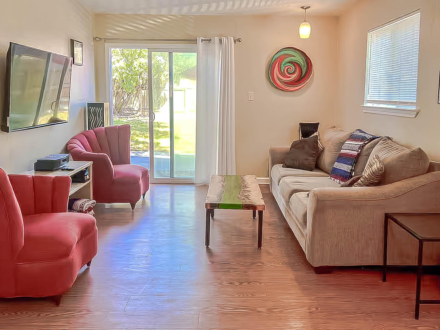 2005 Matthews Lane Austin TX 78745