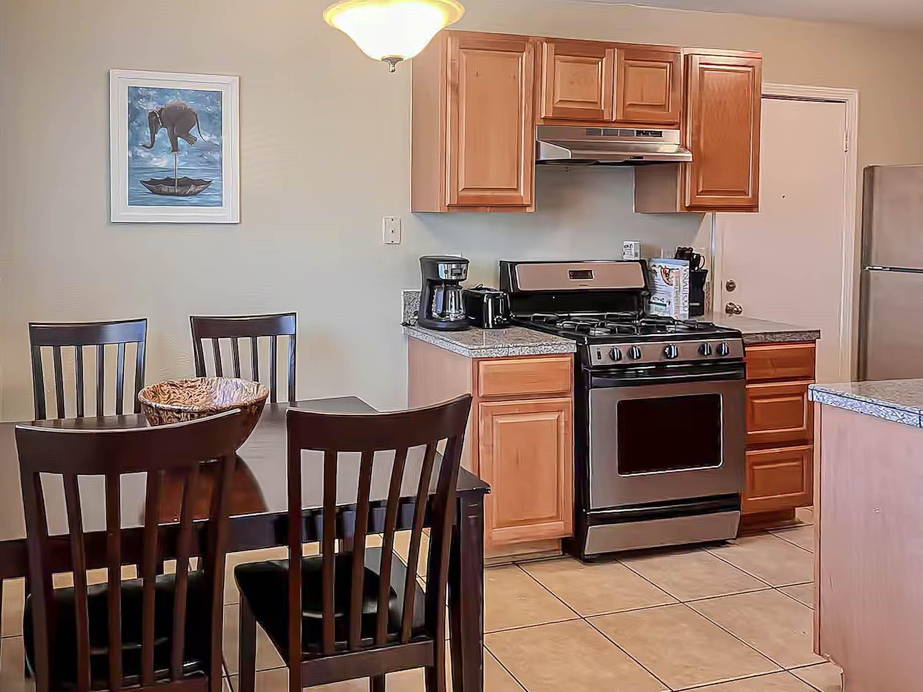 2005 Matthews Lane Austin TX 78745