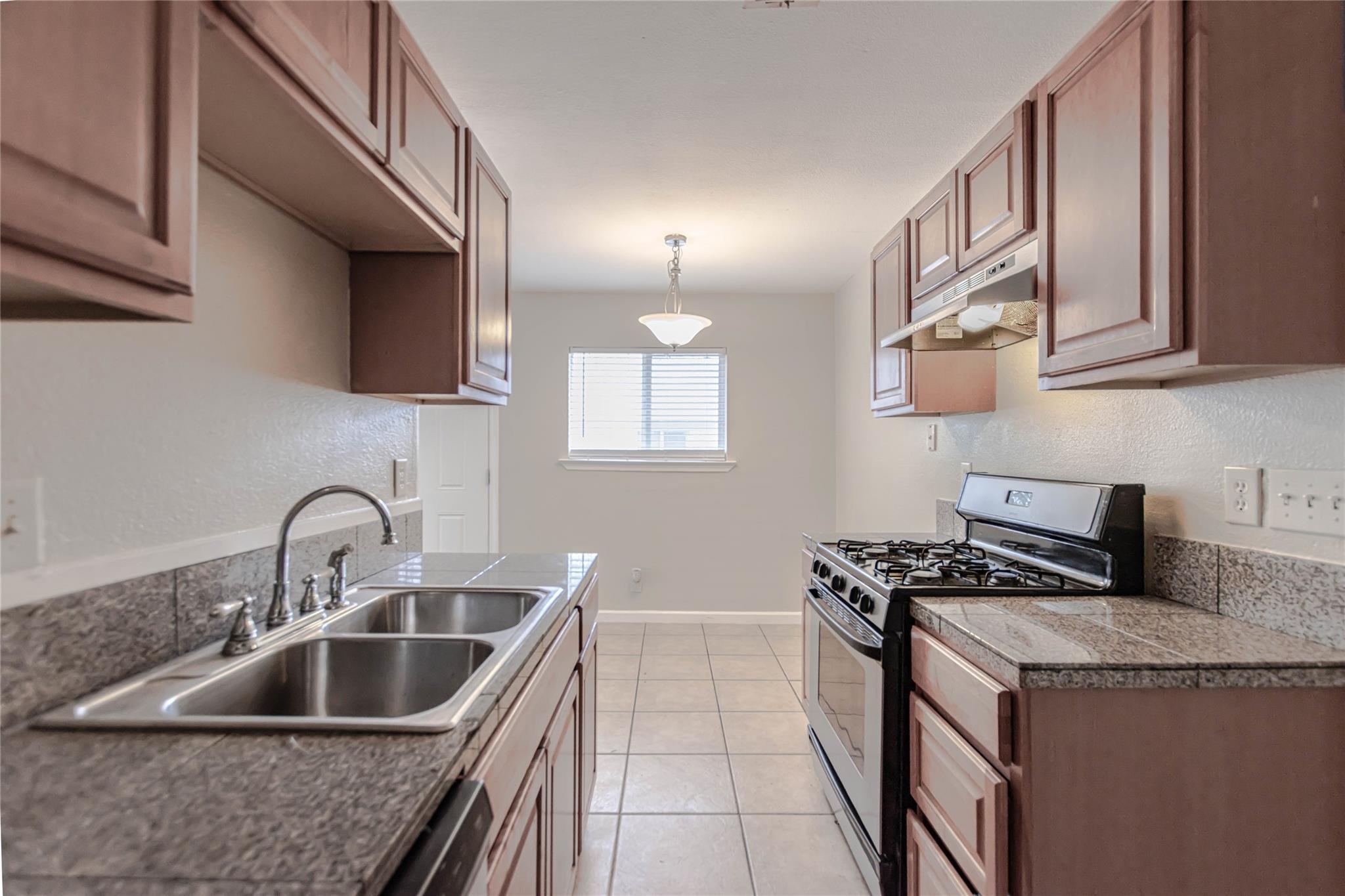 2005 Matthews Lane Austin TX 78745