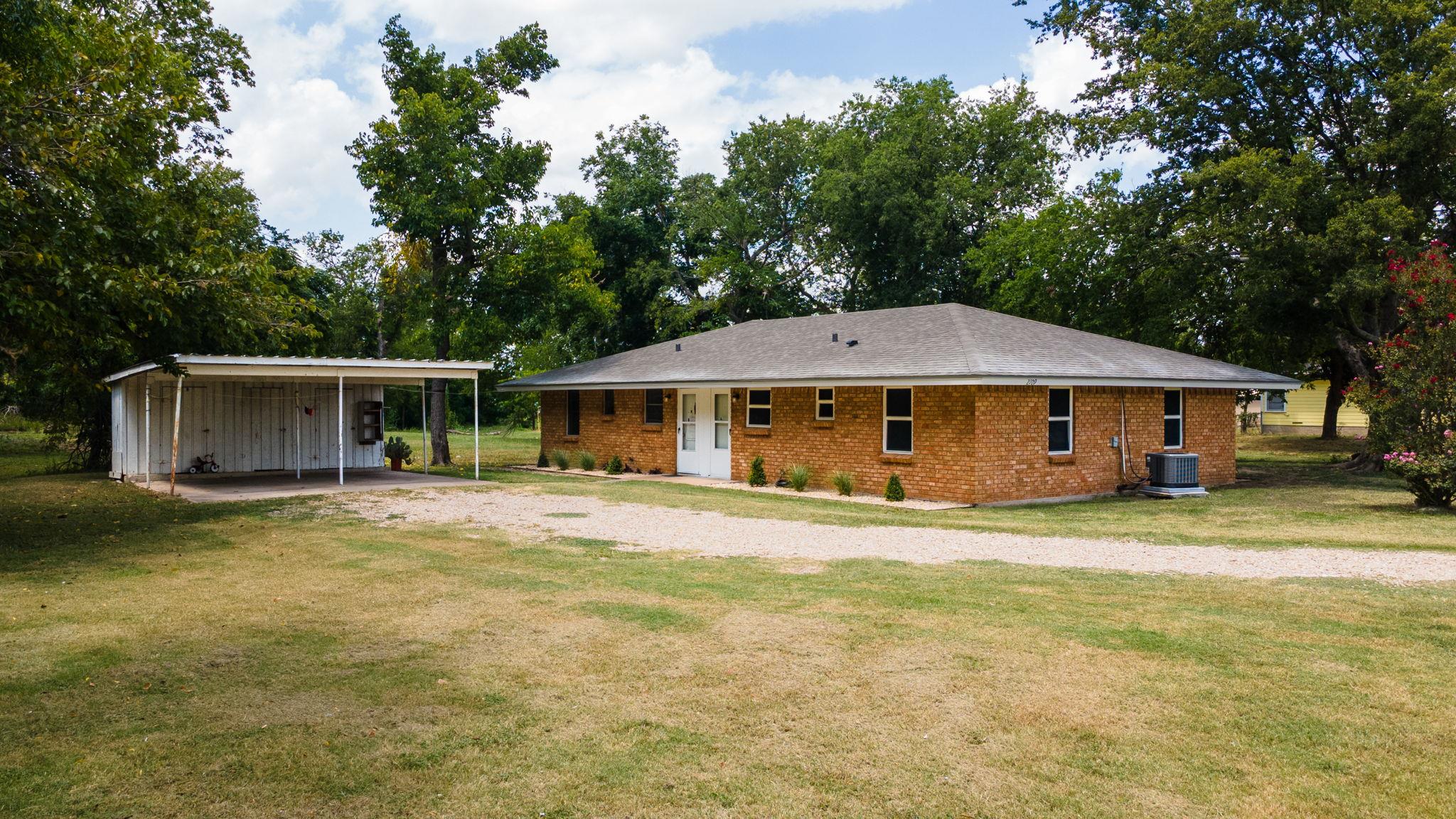 2109 W Avenue B Temple TX 76504