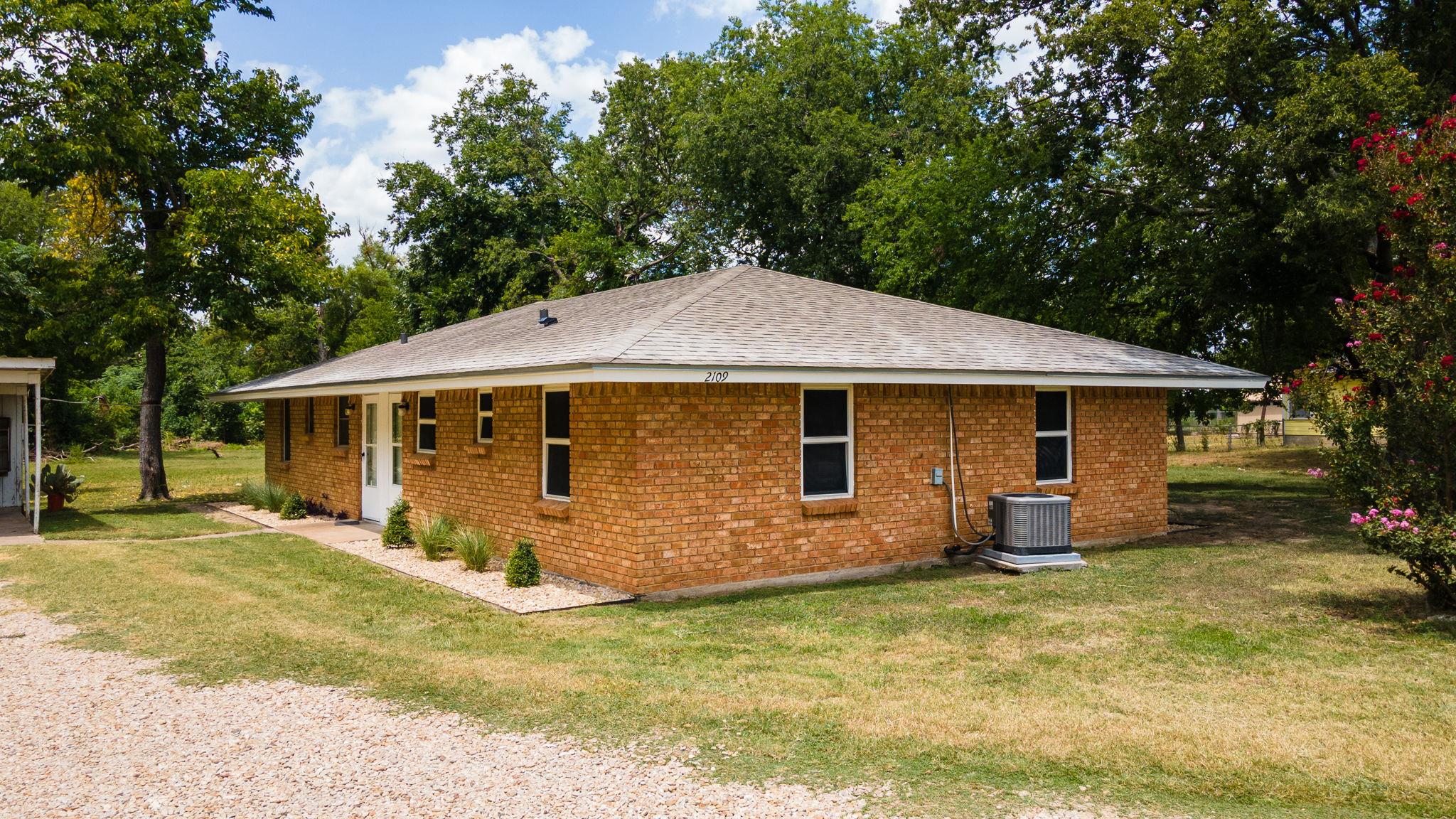 2109 W Avenue B Temple TX 76504