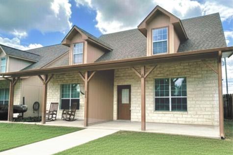 212 A B Sandstone Drive Jarrell TX 76537