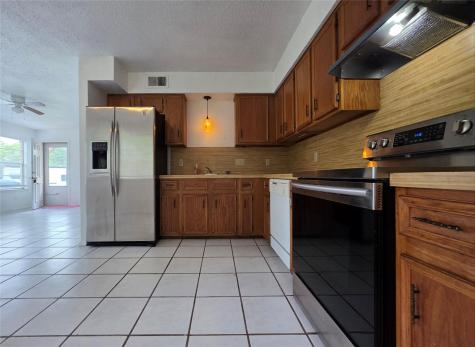 8818 Clearbrook Trail Austin TX 78729
