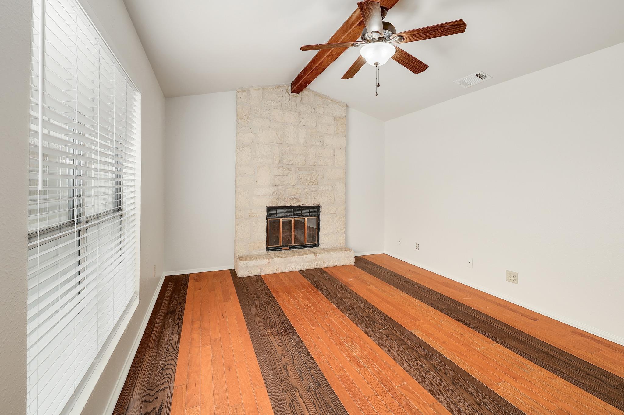 316/318 Highland Estates Drive Round Rock TX 78664